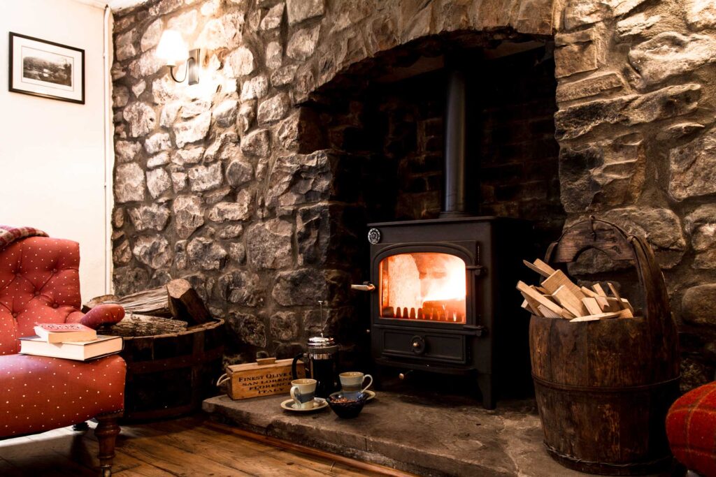 5fbf910d4a77e5c8f5f4a4ac D Wharf Cottage 2017