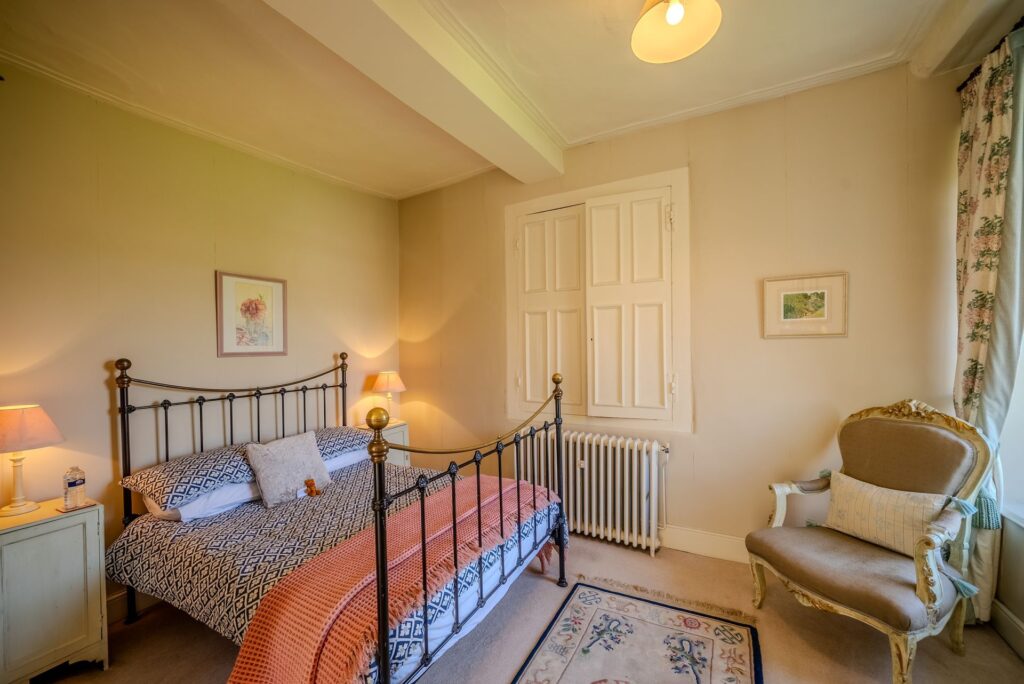 Accommodation in brecon beacons 49 1920w