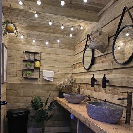 Glangwdi washroom 1920w