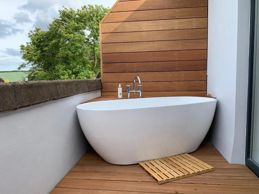I N D U L G E π π π book one of our upper studios & enjoy alfresco stargazing or sunbathing on your private balcony….BEWARE… the views will make it extremely difficult to ever leave. #Cornwall #TheGate #Looe #staycationuk
