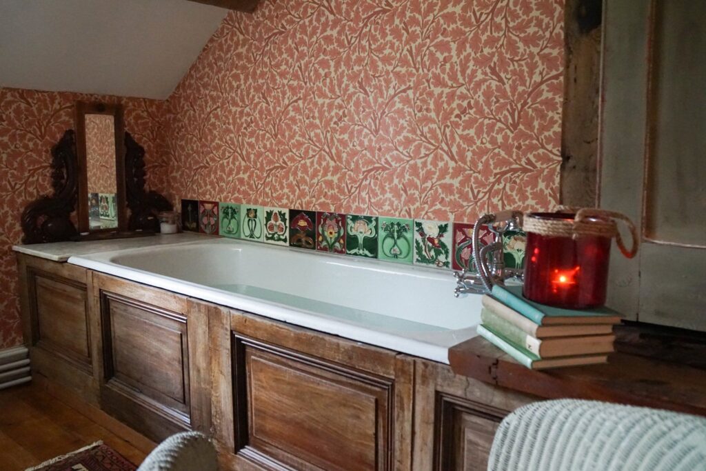 Country House bathroom Skyloft Cambrian Escapes