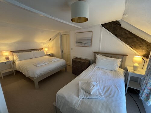 Gallery | Vale Cottage Croyde | Surf holiday cottage Croyde | Dog friendly holiday cottage Devon | Luxury holiday cottage Croyde